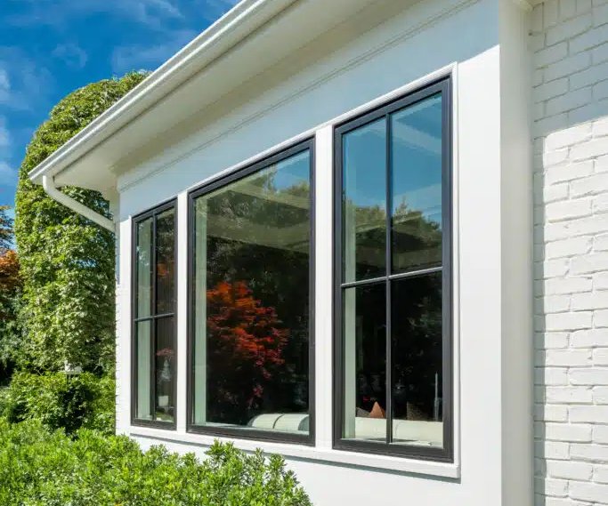Example of mixed-size residential windows